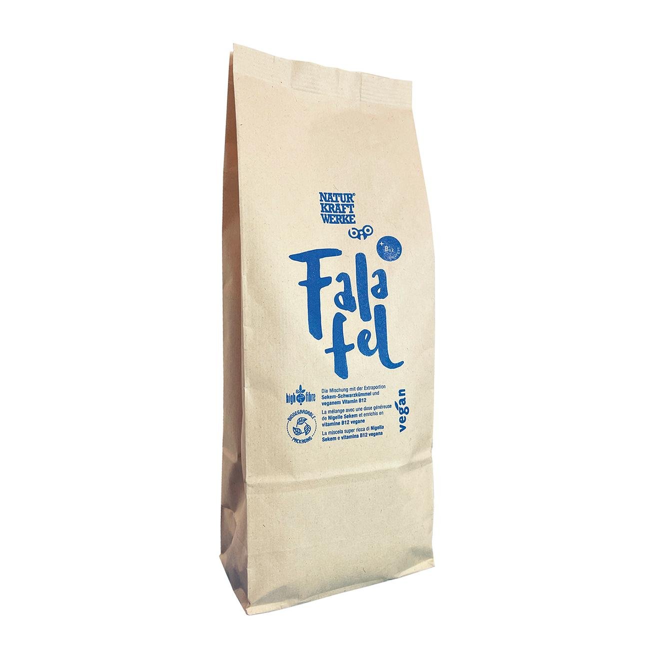 Kulinarisches Set mit Falafel, Tabouleh, Latkes